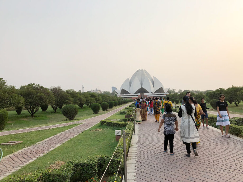 Delhi Lotus Temple Front View - W3DesignSchools